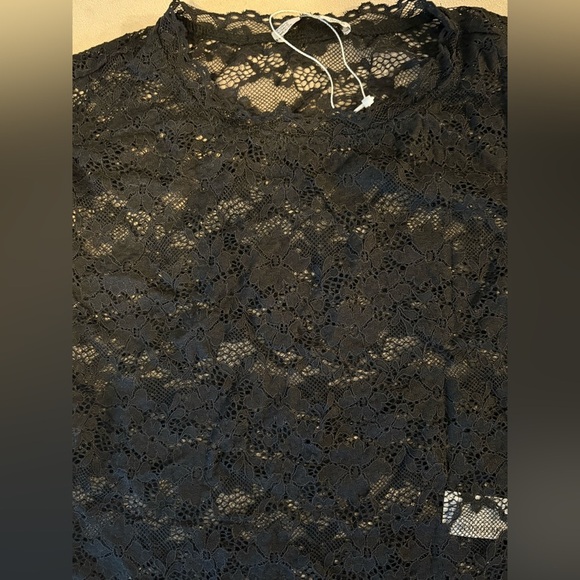 NWOT Zara Black Lace Sheer Cap Sleeve Cute Chic Top‎ Blouse Shirt Small S - Picture 2 of 3